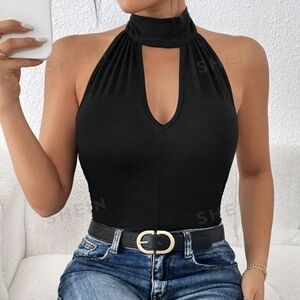 SHEIN Privé Cut Out Front Halter Top